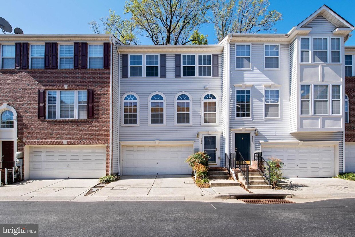 7025 Water Oak Rd Unit 35, Elkridge, MD 21075 Condo for Rent in Elkridge, MD