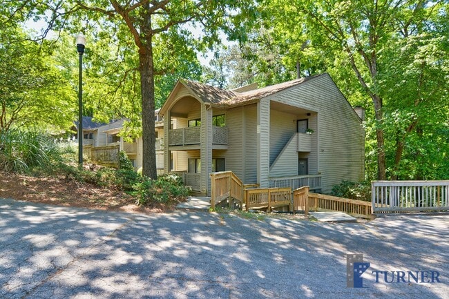 Building Photo - 3006 Village Creek Dr, Columbia, SC 29210