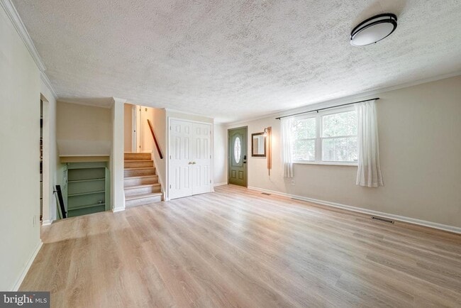Building Photo - 9802 Brightlea Dr