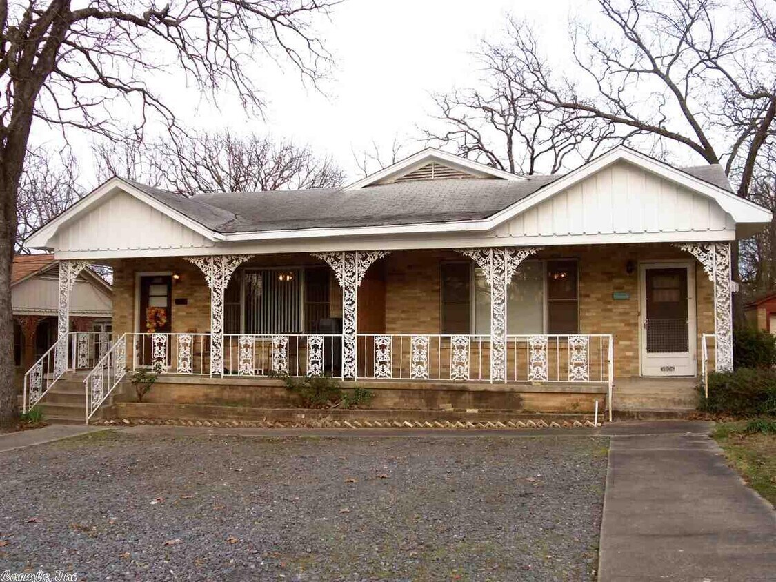 Primary Photo - 3906 N Cypress St