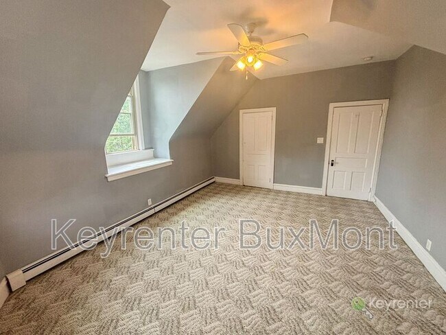 Building Photo - 416 Highland Ave