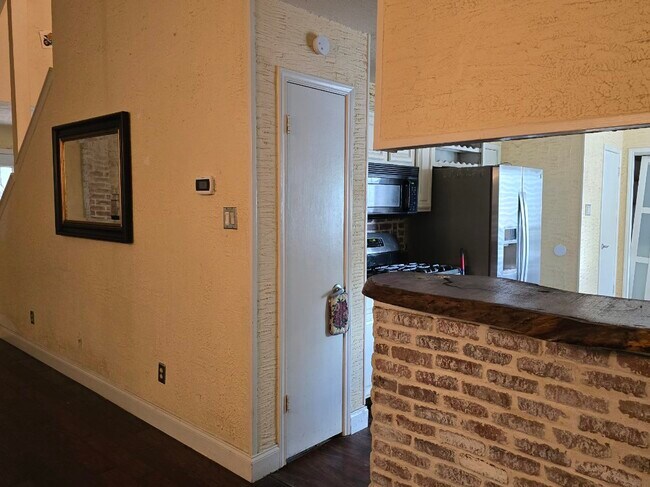 Photo - 10706 Lake Path Dr House