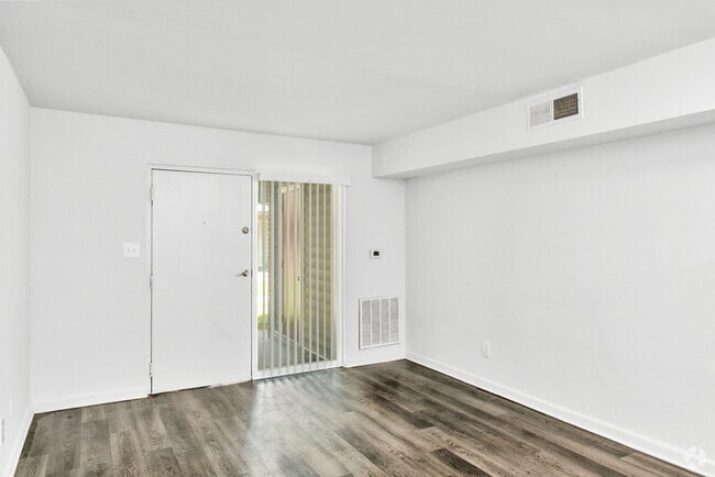 1BR, 1BA - Living Room - Flats at Newport Crossing