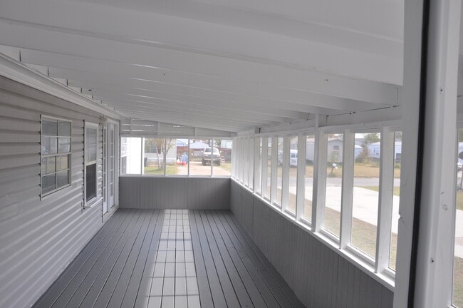 Building Photo - 14939 Angela Dr