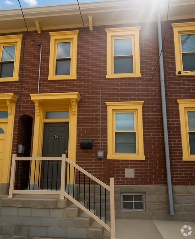 Building Photo - 3506 Charlotte St