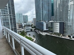 Building Photo - 901 Brickell Key Blvd