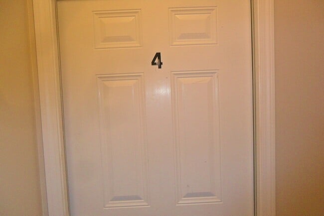 Foto del edificio - 848 Waverly St