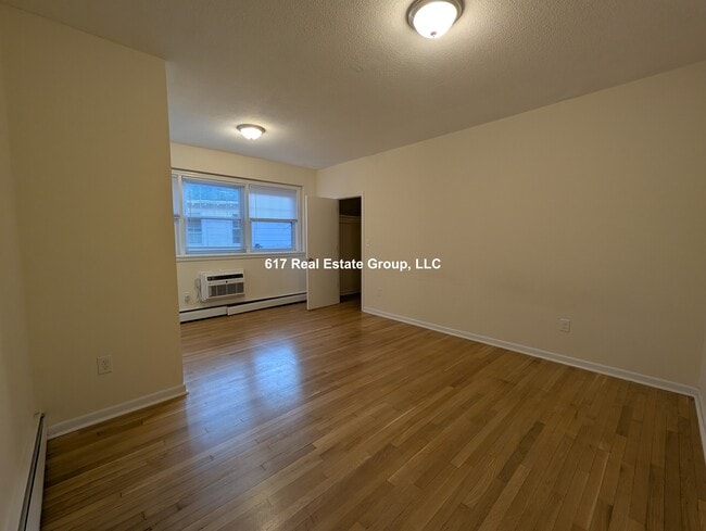 Foto del edificio - 2018 Commonwealth Ave