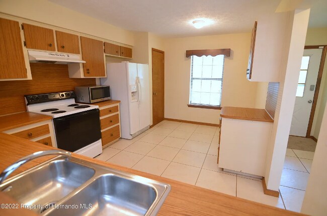 Foto del edificio - 909 Candlebrook Ln