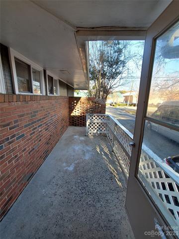Building Photo - 1545 Walton Rd