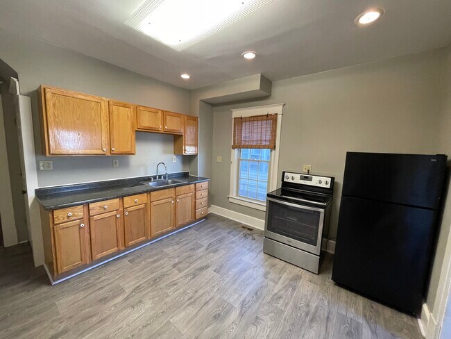 Photo - 235 N Oxford St Townhome