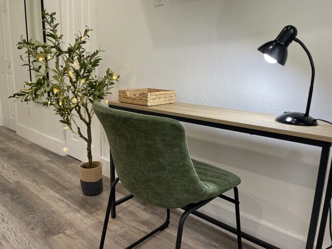 Foto del edificio - 522 NW 11th Ave