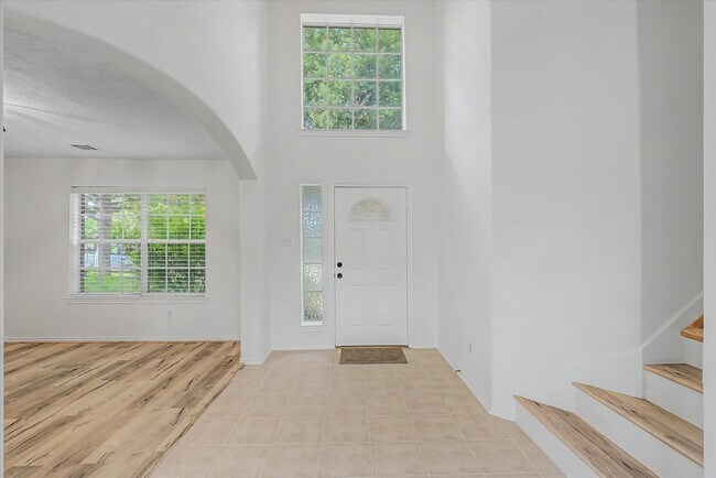 Building Photo - 3235 Banksfield Ct