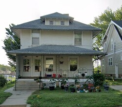 Building Photo - 2630 Douglas St