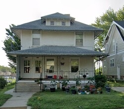 Building Photo - 2630 Douglas St
