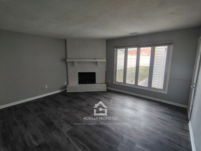 Building Photo - 318 Elva St