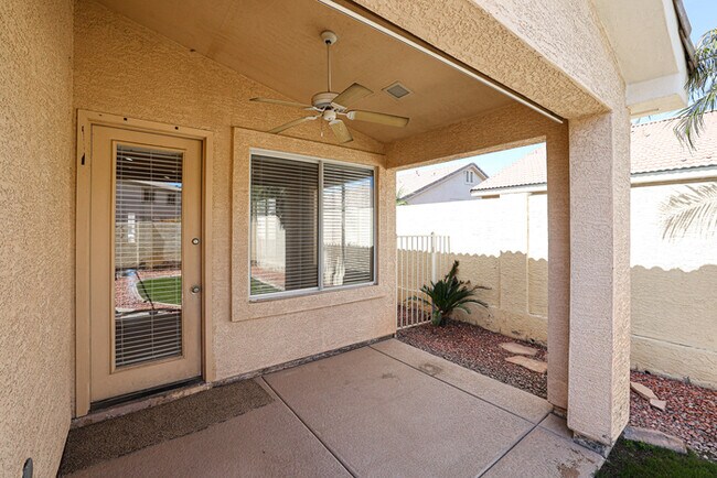 Building Photo - 4bed with pool