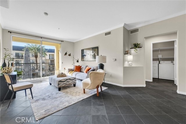 Building Photo - 3300 Watermarke Pl