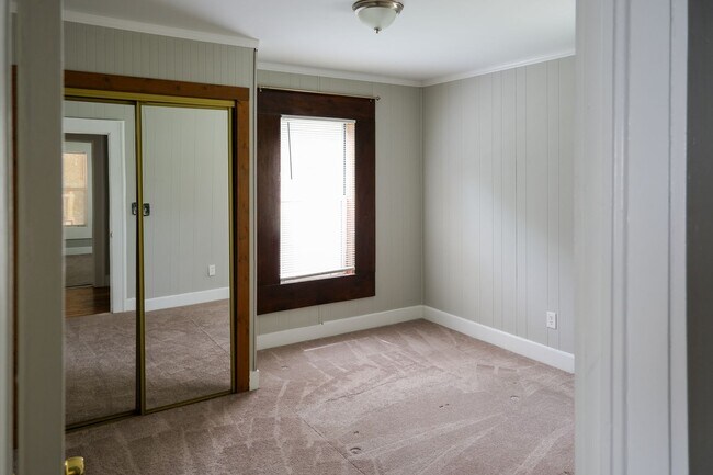 Foto del edificio - 3Bedroom/1Bath Home Coming Available Soon!