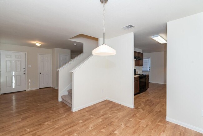 Foto del edificio - 8902 Gerald Ohara