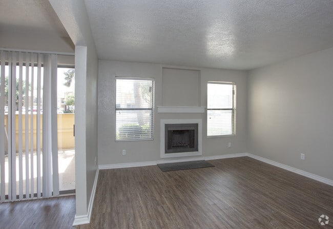 2Bd/2.5 Town Home - Meridian