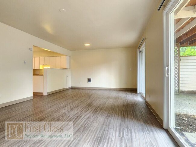 Foto del edificio - 8500 SW Canyon Dr
