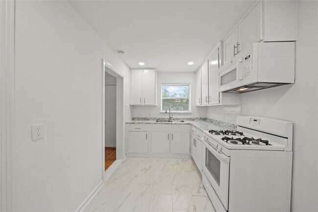 Foto del edificio - 5023 Hull St