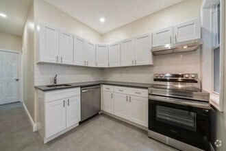 Building Photo - 273 Webster Ave