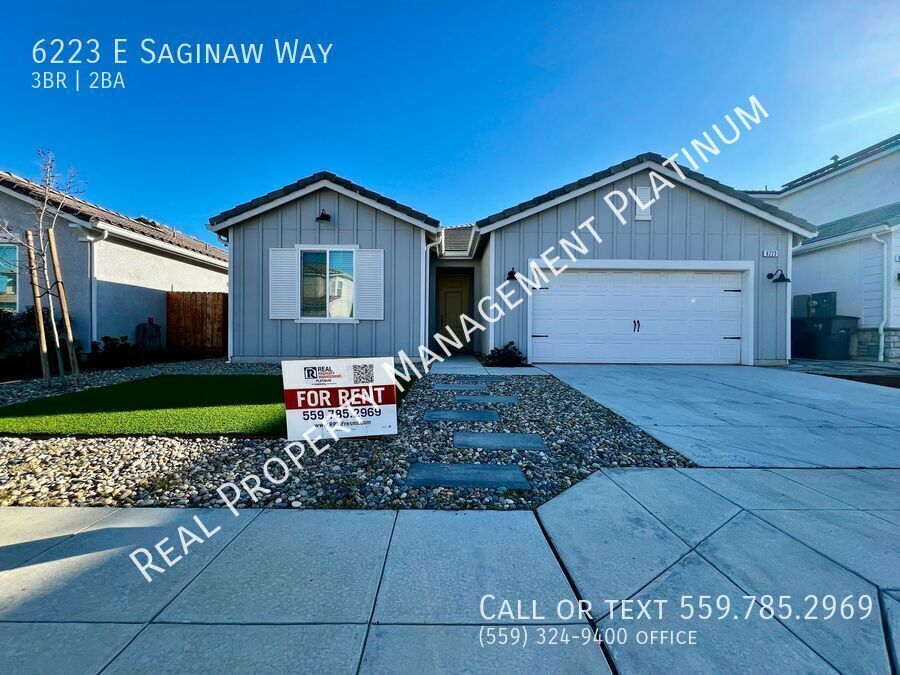 Foto principal - $2,595 Fowler & Ashlan, 3 Bedroom 2 Bathro...