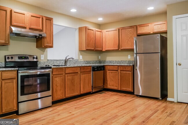 Building Photo - 50 Winterville Dr
