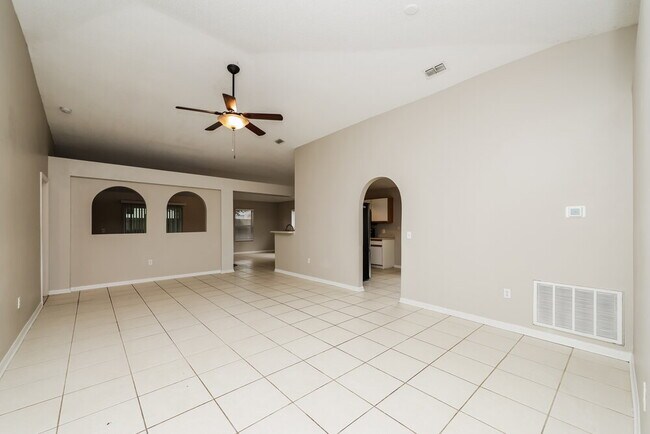 Foto del edificio - 12814 Lake Vista Dr