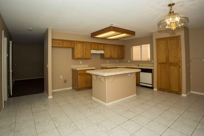 Building Photo - 6562 Hayden Peak Ln