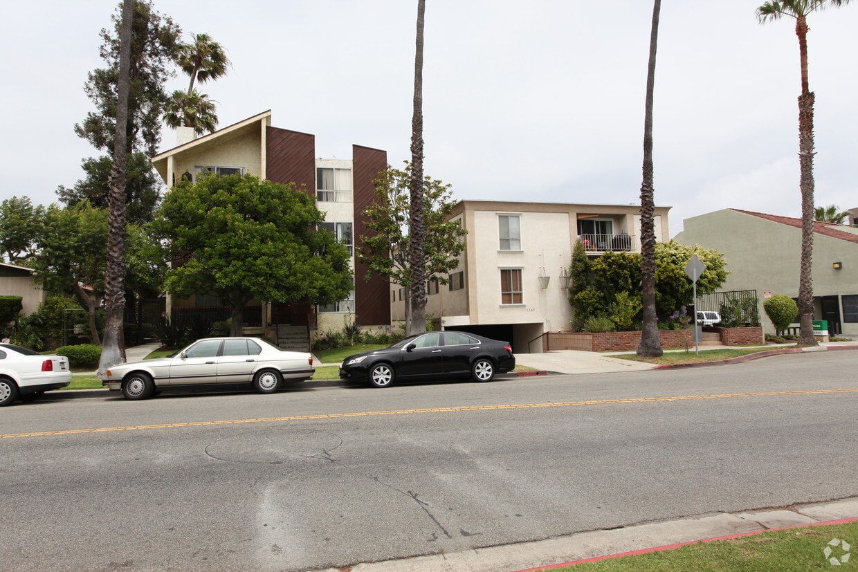 Building Photo - 1143 Lincoln Blvd