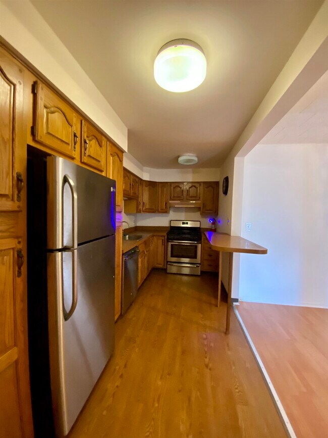 Foto del edificio - 16 Perrine Ave