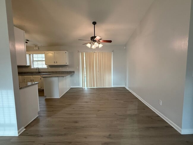 Building Photo - 8125 Cadmium Ct