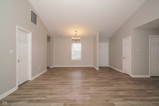 Building Photo - 3422 Lauren Dr