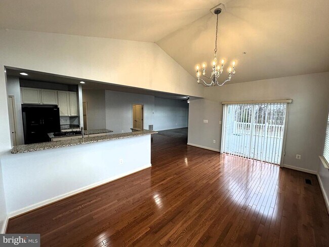Foto del edificio - 7045 Sand Cherry Way