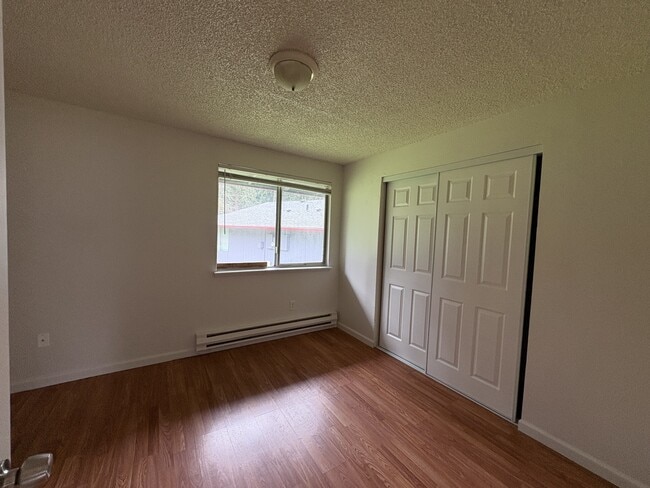 Building Photo - 7743 Pacific Ave SE