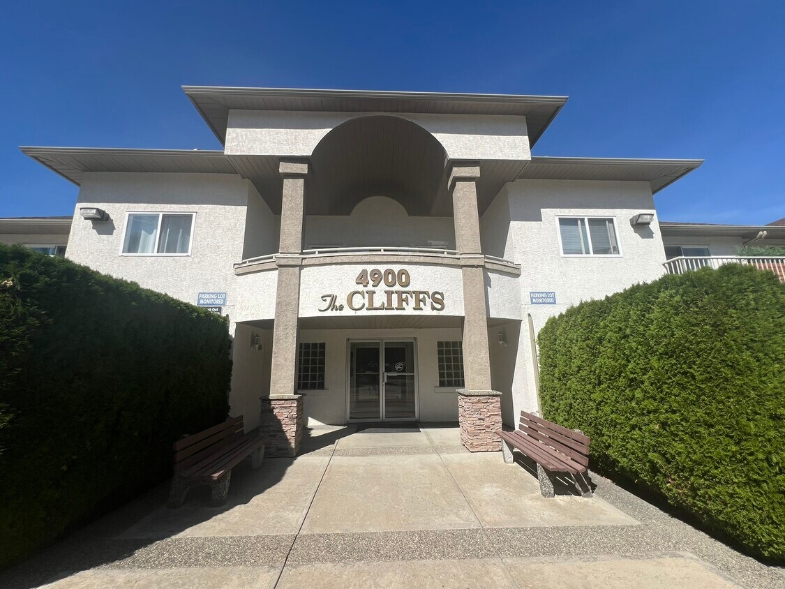 Primary Photo - 4900 Okanagan Ave