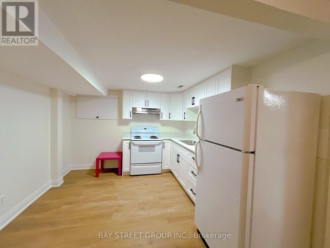 Building Photo - 12 Wakil Dr