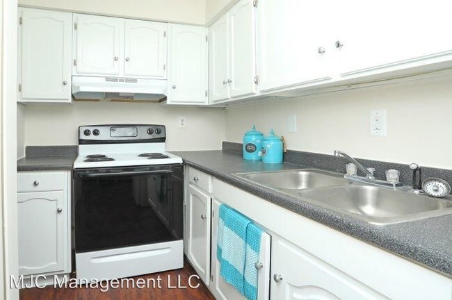 Building Photo - 1 br, 1 bath Apartment - 3303 Grange Hall Rd