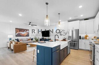 Building Photo - 863 Halvorsen Pkwy