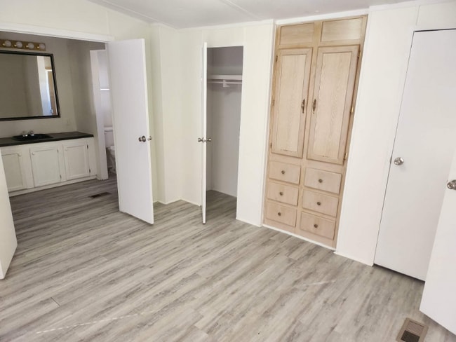 Building Photo - 1512 Orchard Farm Ln