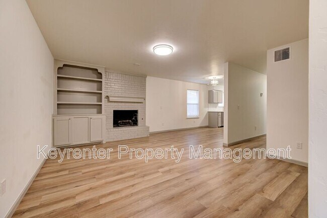 Building Photo - 2321 Cedar Brook Dr