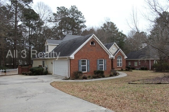 Building Photo - Stunning 3 Bedroom/2.5 Bath with BONUS room!
