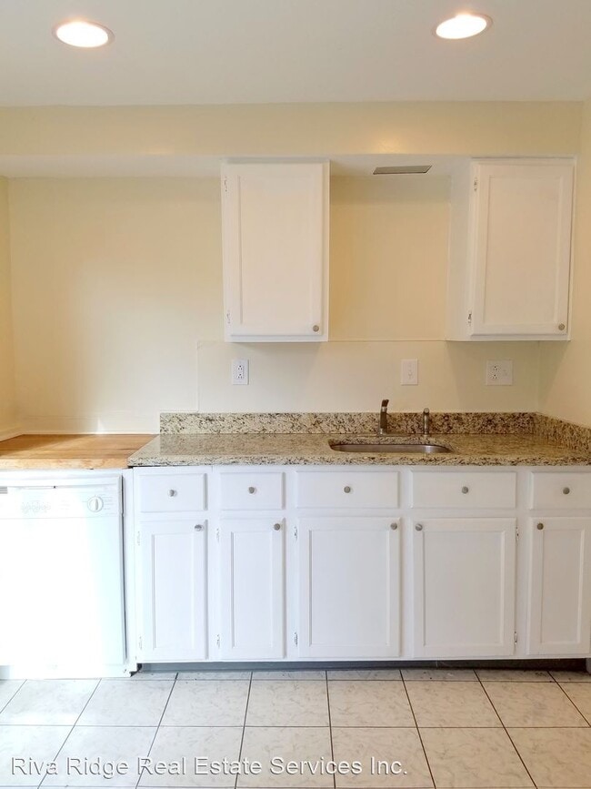 Building Photo - 3 br, 1 bath House - 2412 Patterson Street