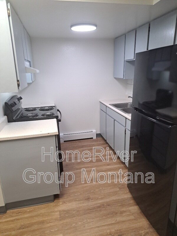Foto del edificio - 707 SW Higgins Ave