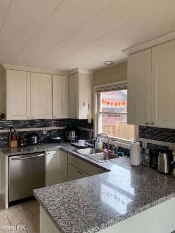 Foto del edificio - 4 br, 2 bath House - 2929 NE Dekum St
