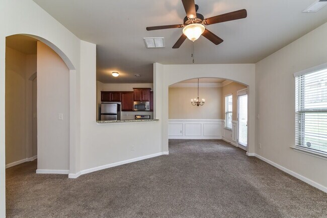 Foto del edificio - 2325 Morgan Farm Dr