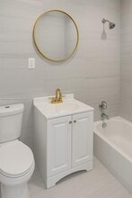 Building Photo - 105 NW 14th Way